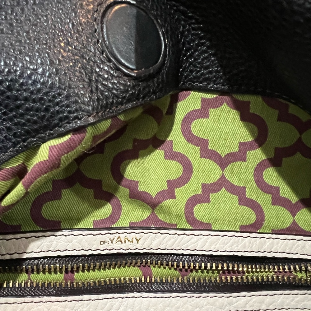 OrYANY Red and White Leather Hobo Bag with Style and Functionality. - Picture 15 of 15